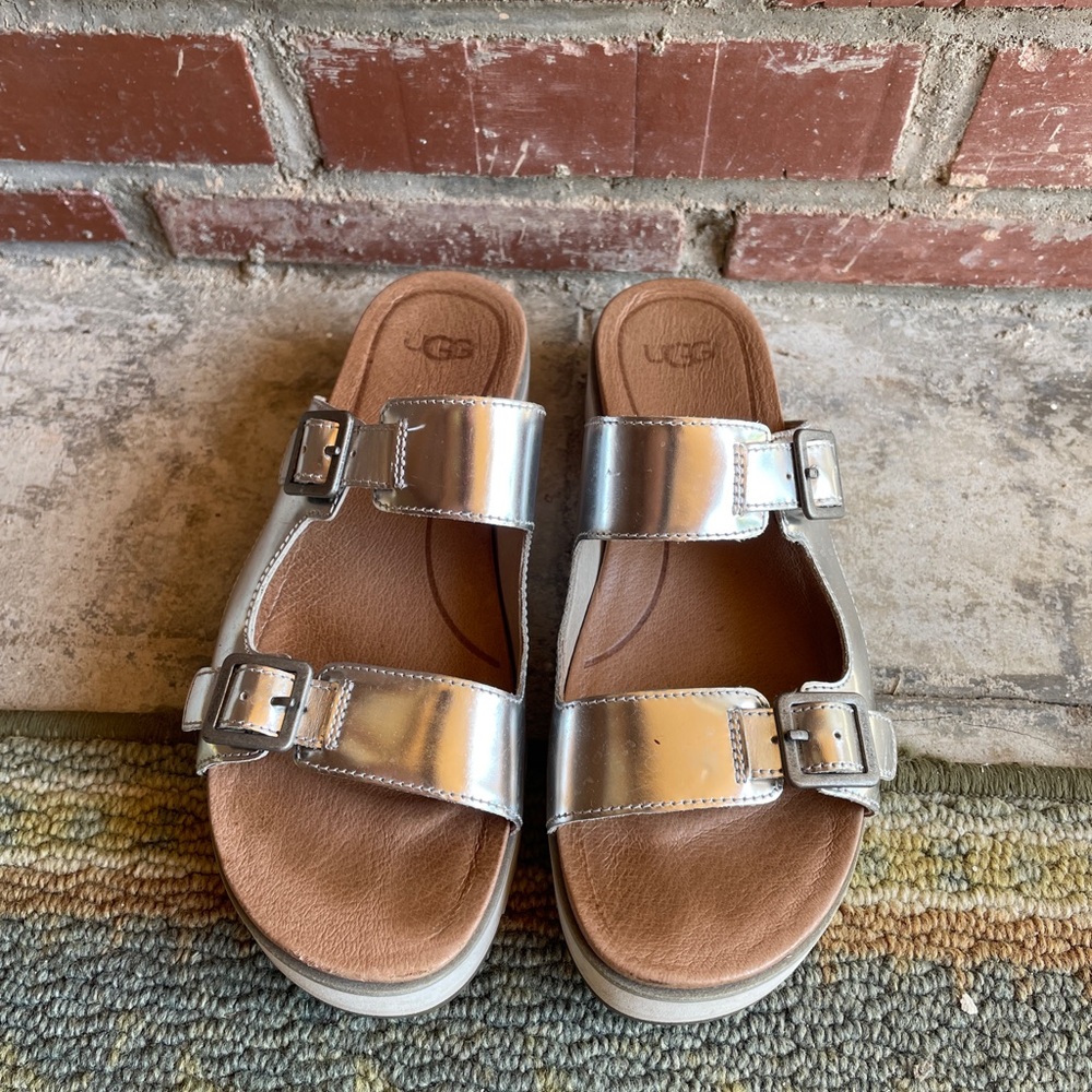 UGG Ardyne Silver Metallic Platform Sandals